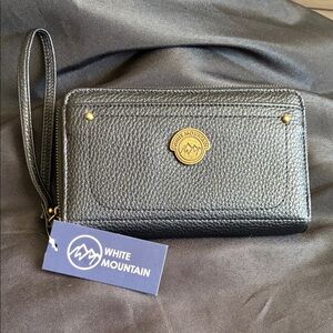 White Mountain Black Pebble Leather Wristlet Wallet with Gold Accents